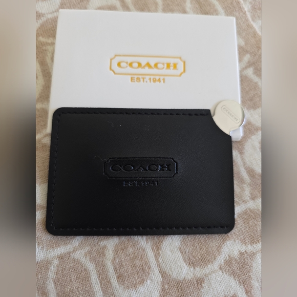 Coach Bundle Set Scarf-Pebble Leather Double Wristlet-Watch-Mirror Leather Case - Picture 12 of 15